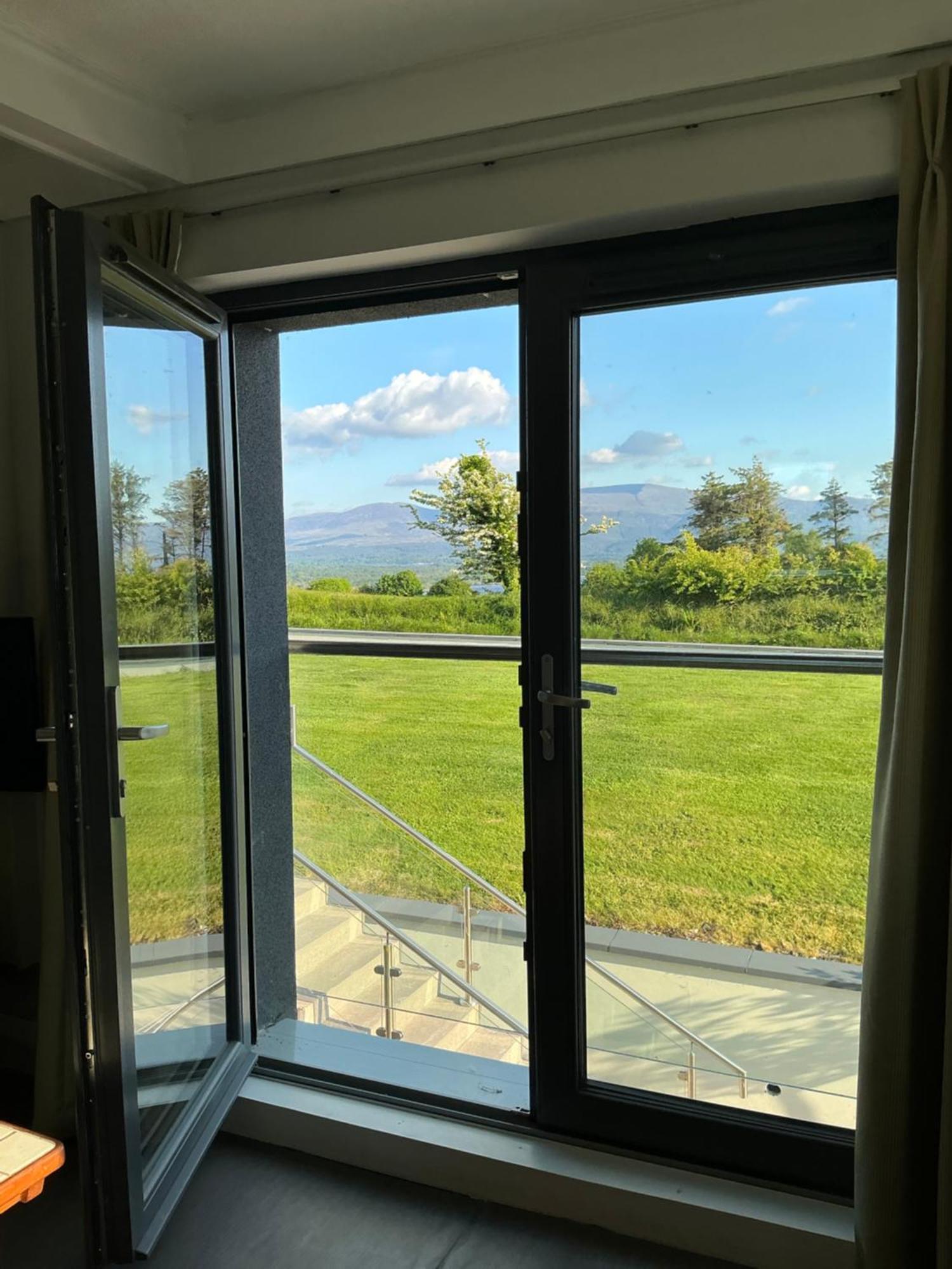 Arbutus Lodge Killarney Exterior foto